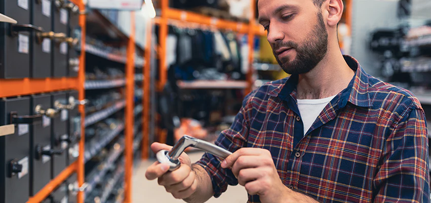 Locksmith For Retail Stores Lockout Services in El Sobrante, California